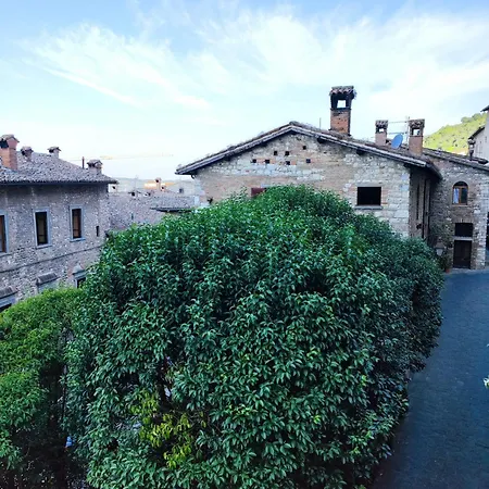 Διαμέρισμα Locazione Gattapone 3 All'angoletto Γκούμπιο